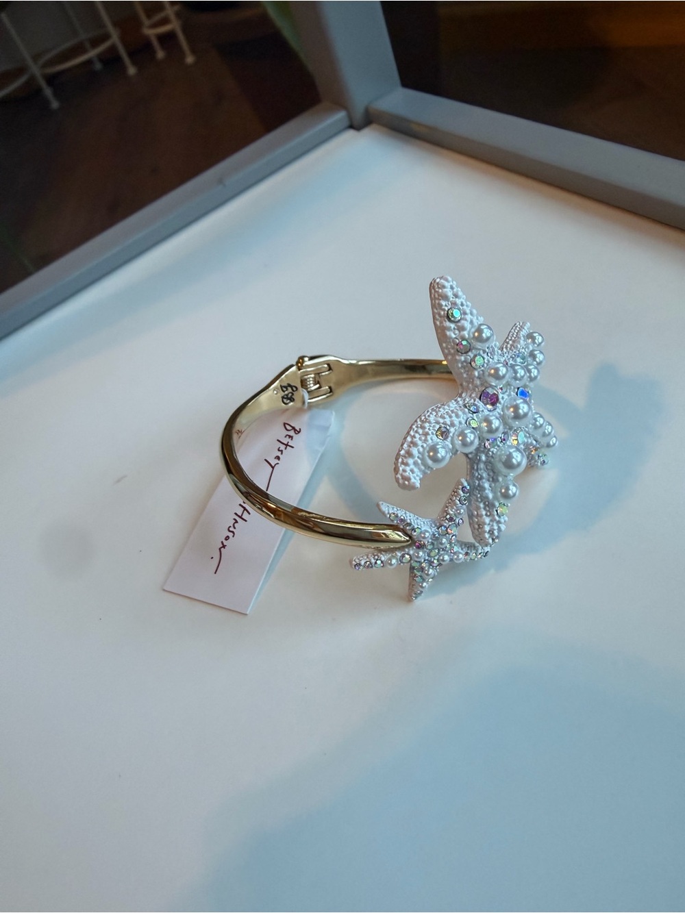 Betsey Johnson Crystal & Pearl Starfish Bracelet - Gold Tone - Picture 2 of 5